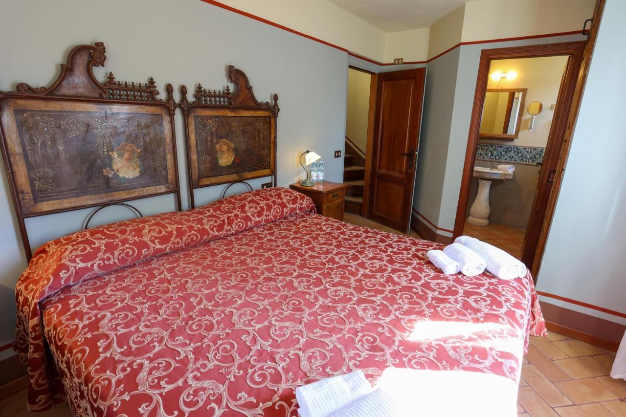 Albergo Diffuso Borgo Montemaggiore Montemaggiore al Metauro Exteriör bild