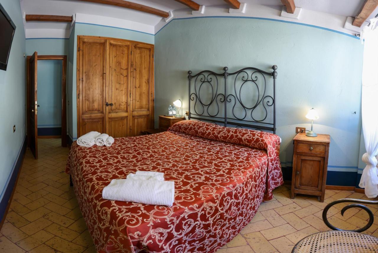 Albergo Diffuso Borgo Montemaggiore Montemaggiore al Metauro Exteriör bild