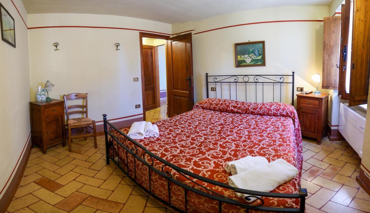 Albergo Diffuso Borgo Montemaggiore Montemaggiore al Metauro Exteriör bild