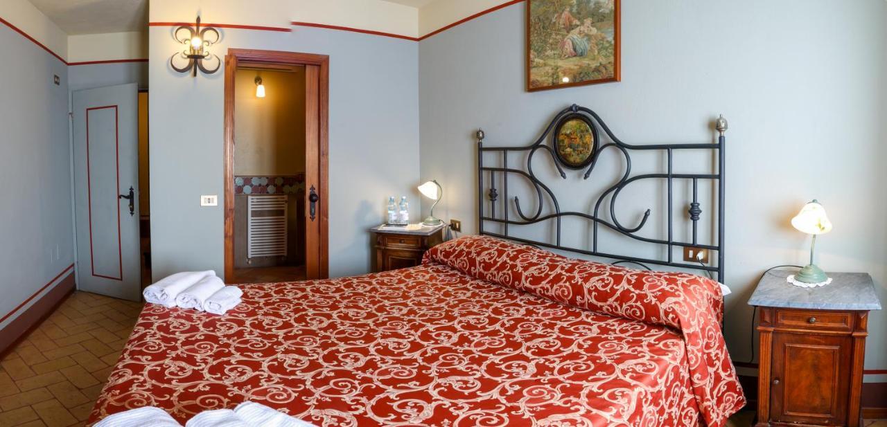 Albergo Diffuso Borgo Montemaggiore Montemaggiore al Metauro Exteriör bild