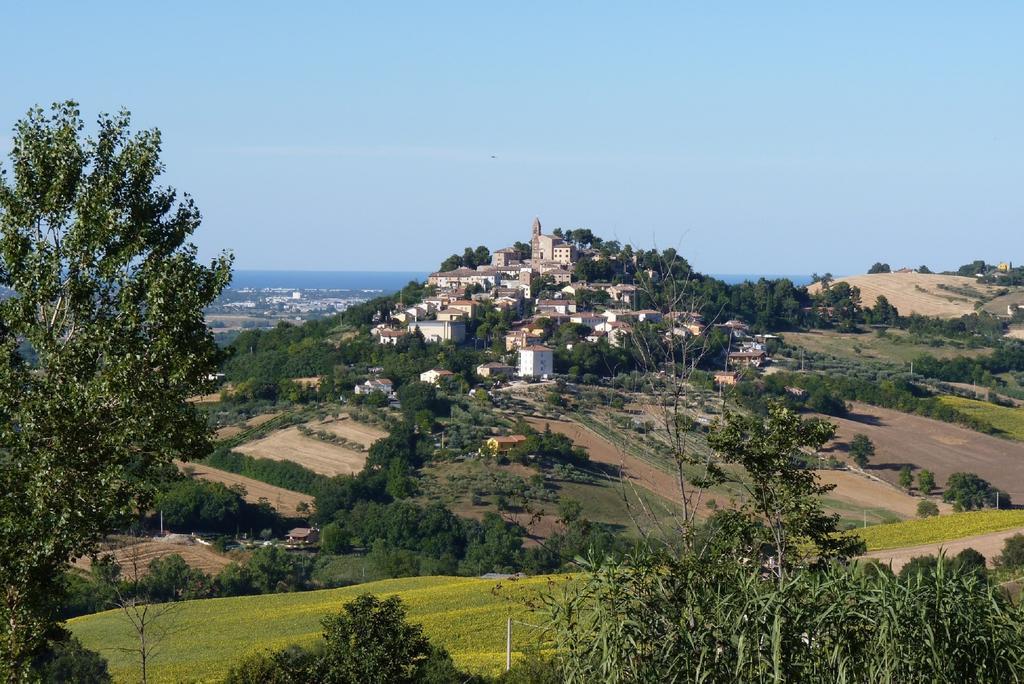 Albergo Diffuso Borgo Montemaggiore Montemaggiore al Metauro Exteriör bild