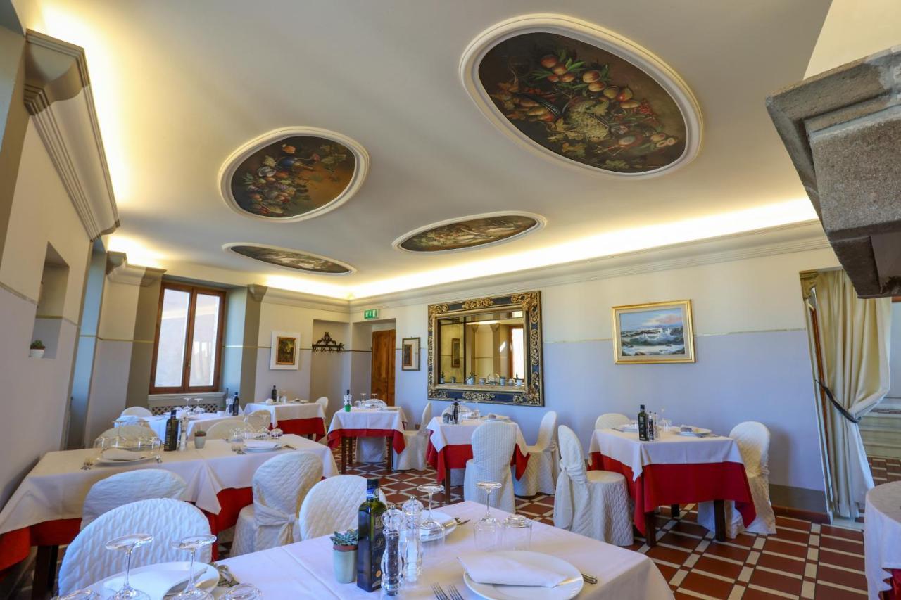 Albergo Diffuso Borgo Montemaggiore Montemaggiore al Metauro Exteriör bild