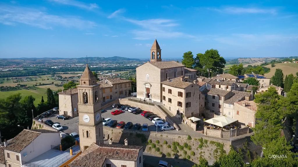 Albergo Diffuso Borgo Montemaggiore Montemaggiore al Metauro Exteriör bild